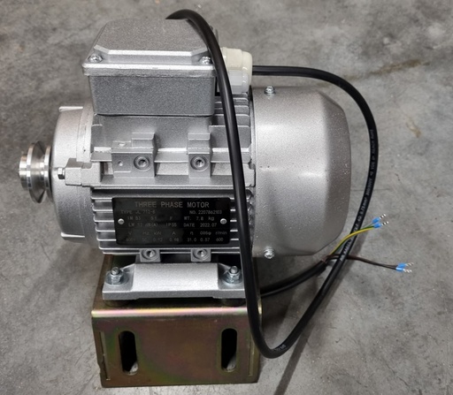 [MONT.002] Motor 400V (compleet met steun)